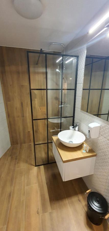 日基 Dom Pod Groniem酒店 外观 照片